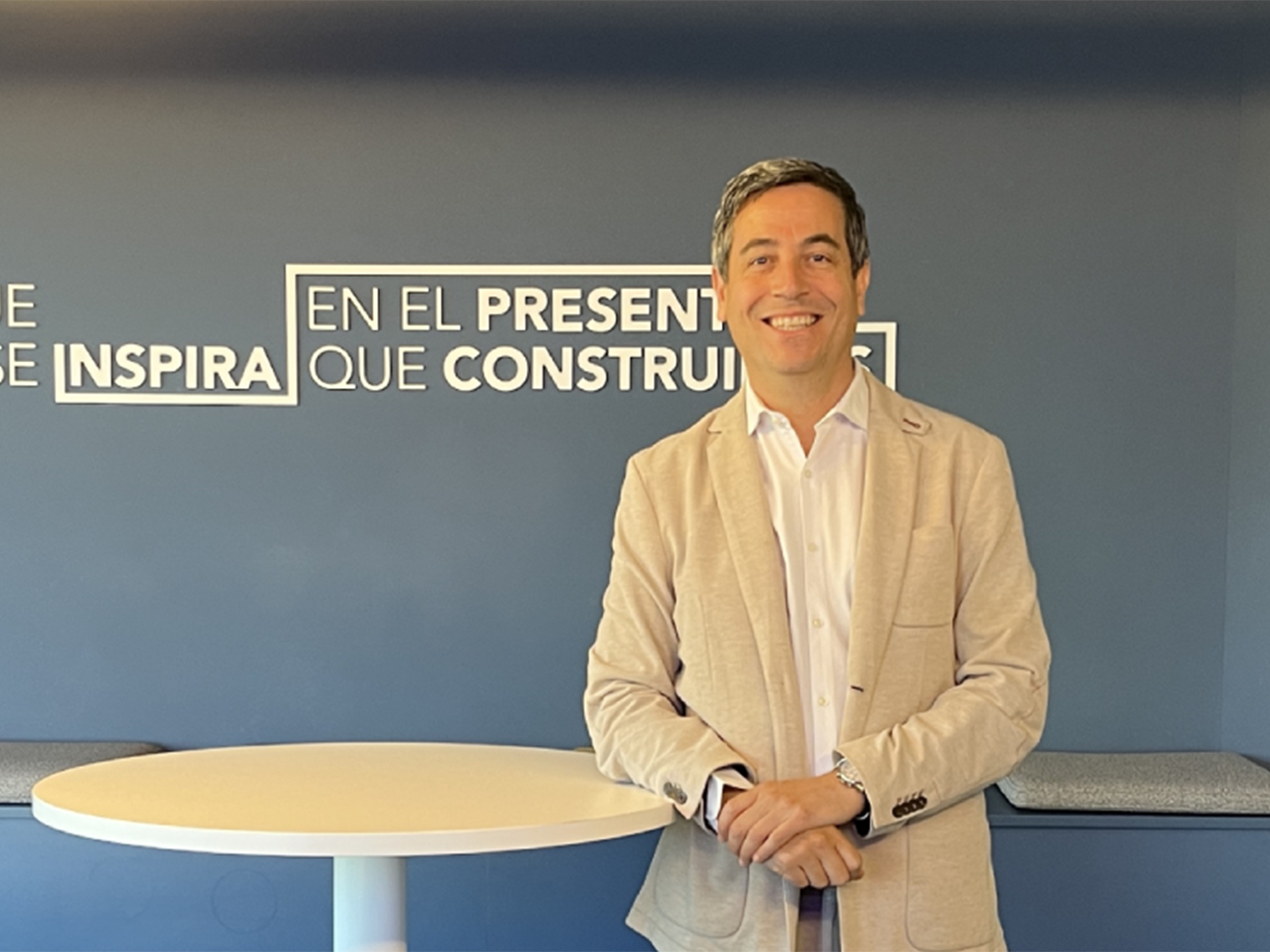 Retrato de Carlos Bello Director de Innovación