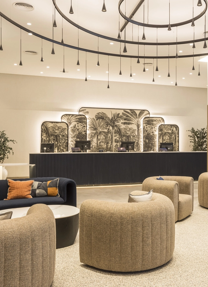 Image of the newly renovated lobby at ILUNION Les Corts hotel