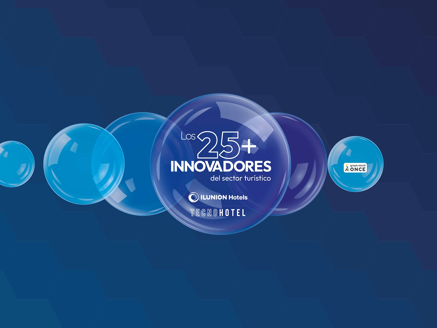 Burbuja central con texto “Los 25+ INNOVADORES del sector turístico”; fondo azul con patrón hexagonal y logotipo de ONCE en burbuja lateral.
