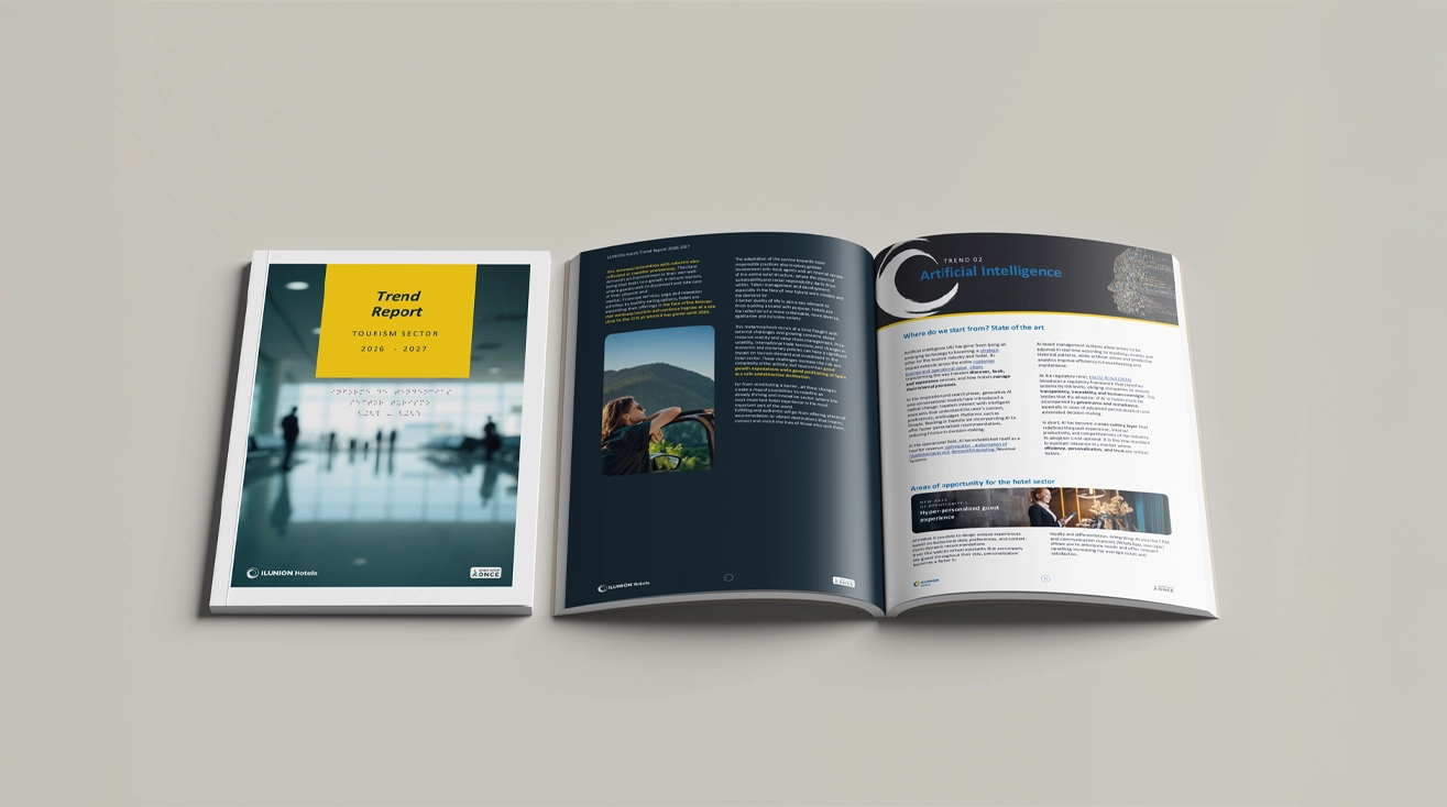 Portada del 'Trend Report - Tourism Sector 2026 - 2027' de Ilunion Hotels. El diseño presenta un bloque amarillo central con el título en texto negro y, debajo, el mismo título representado en puntos de relieve tipo braille sobre una imagen desenfocada de un amplio vestíbulo de hotel con siluetas de personas. Los logotipos de Ilunion Hotels y Grupo Social ONCE aparecen en la parte inferior.
